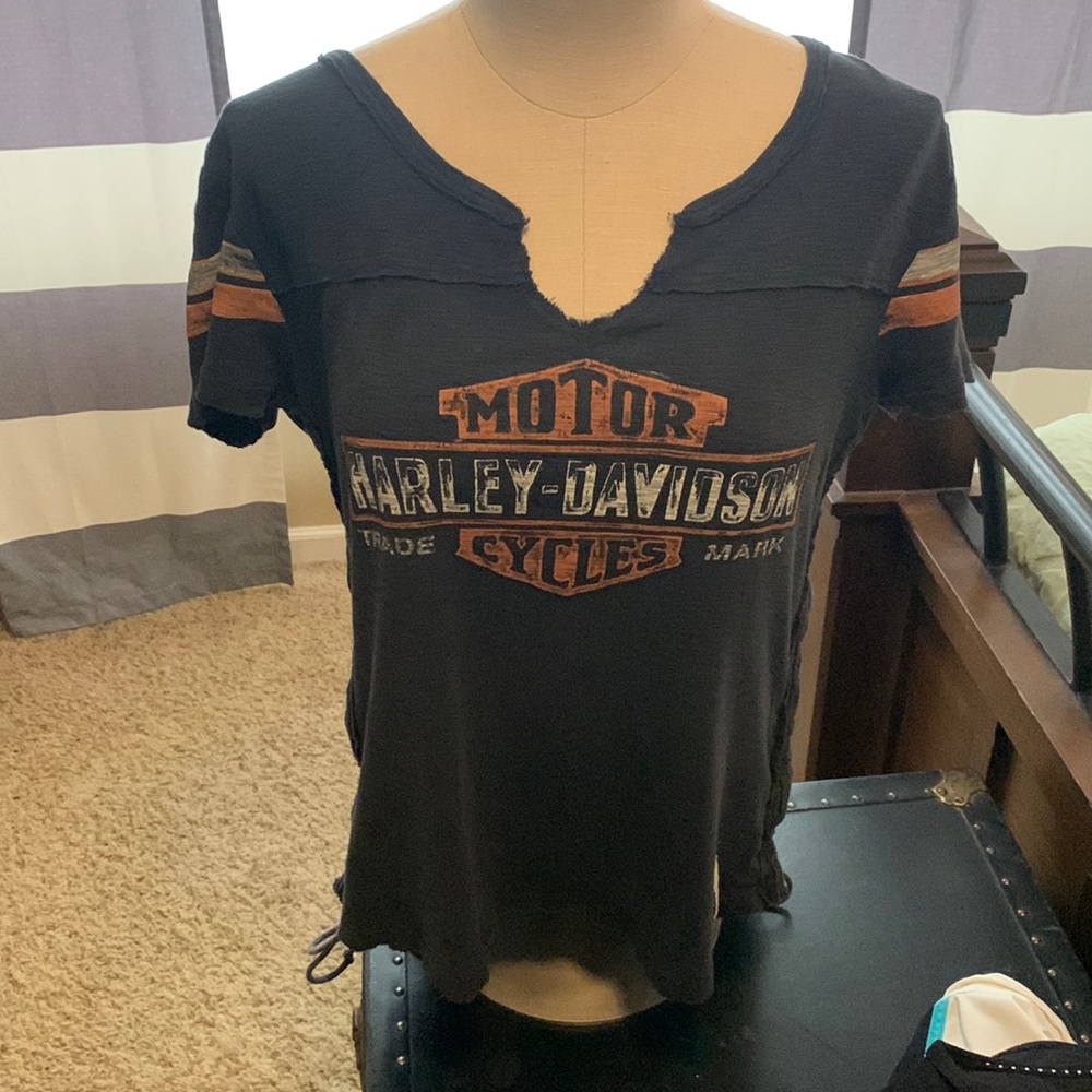 Harley davidson women's shirt with lace up sides.